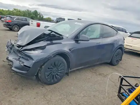 7SAYGDEE9RA254248 — 2024 Tesla Model Y, Parte delantera (Front End), fotos antes de reparar
