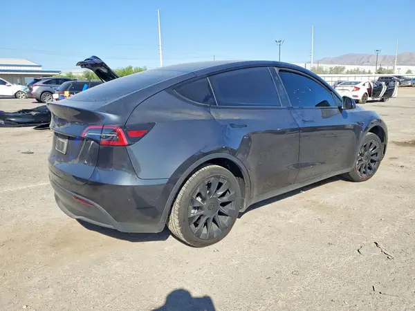 2024 TESLA MODEL Y VIN 7SAYGDED7RF043950 фото 3