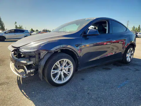 7SAYGDEDXRF001935 — 2024 Tesla Model Y, Tył (Rear End), zdjęć przed naprawą