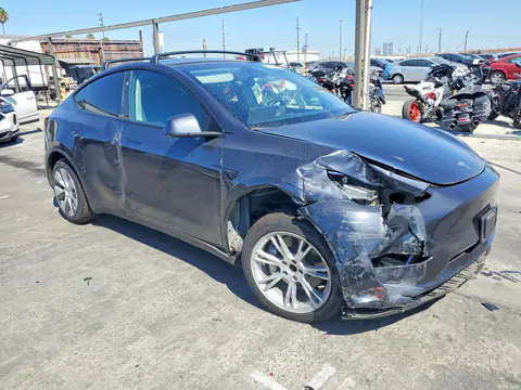 7SAYGDED4RF095620 — 2024 Tesla Model Y, foto 4 de Copart 14.10.2026, Parte delantera