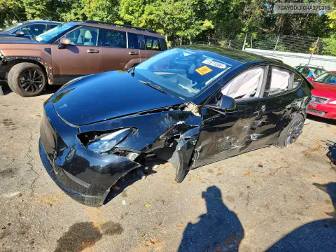 2024 Tesla Model Y VIN 7SAYGDEF0RA270315 фото 1
