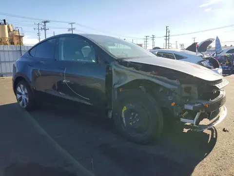 7SAYGDEE1RF070960 — 2024 Tesla Model Y, фото 4 з Copart 28.10.2026, Передня частина