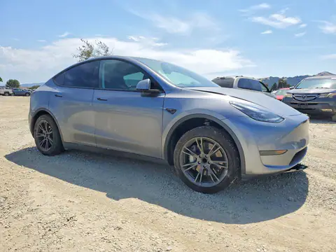2025 Tesla Model Y VIN 7SAYGDED1SF311932 фото 4