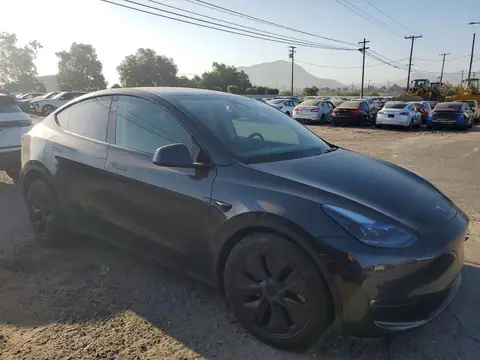 7SAYGDEE0SF216643 — 2025 Tesla Model Y, фото 4 с аукциона Copart 28.09.2026, ПЕРЕДНЯЯ ЧАСТЬ