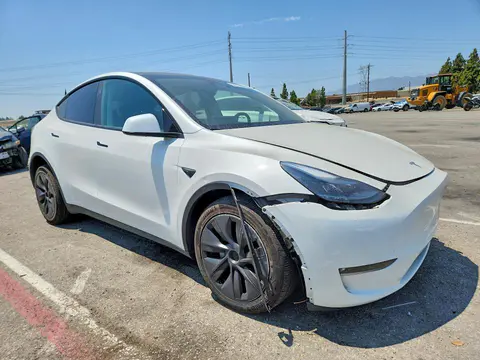 2025 Tesla Model Y VIN 7SAYGDEE0SF245513 фото 4