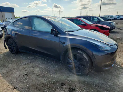 2025 TESLA MODEL Y VIN 7SAYGDED8SA378184 фото 4