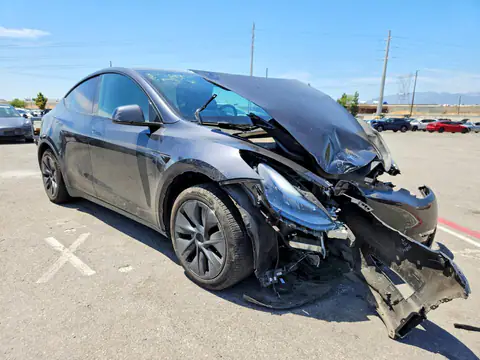 7SAYGDED3SF224789 — 2025 Tesla Model Y, foto 4 de Copart 27.10.2026, Parte delantera