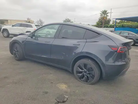 7SAYGDED4SF275816 — 2025 Tesla Model Y, фото 2 з Copart 22.10.2026, Передня частина