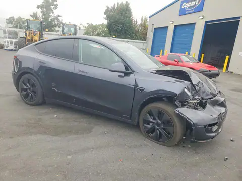 7SAYGDED4SF275816 — 2025 Tesla Model Y, фото 4 з Copart 22.10.2026, Передня частина