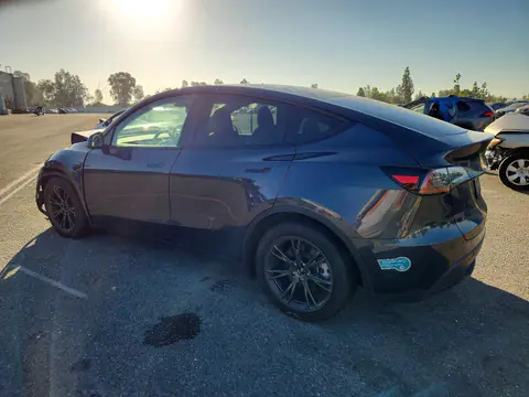 2025 Tesla Model Y VIN 7SAYGDEDXSA367042 фото 2