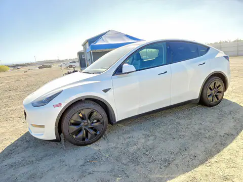 7SAYGAEE0SF249043 — 2025 Tesla Model Y, Мелкие вмятины и царапины (Minor Dent/Scratches), фото до ремонта