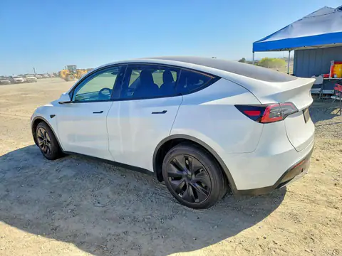 2025 Tesla Model Y VIN 7SAYGAEE0SF249043 фото 2