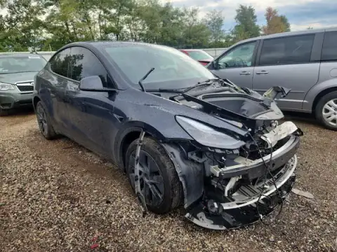 7SAYGDEE0SF223494 — 2025 Tesla Model Y, фото 4 с аукциона Copart, ПЕРЕДНЯЯ ЧАСТЬ