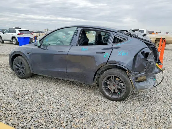 7SAYGDEE2SF257971 — 2025 Tesla Model Y, фото 2 с аукциона Copart, Задняя часть
