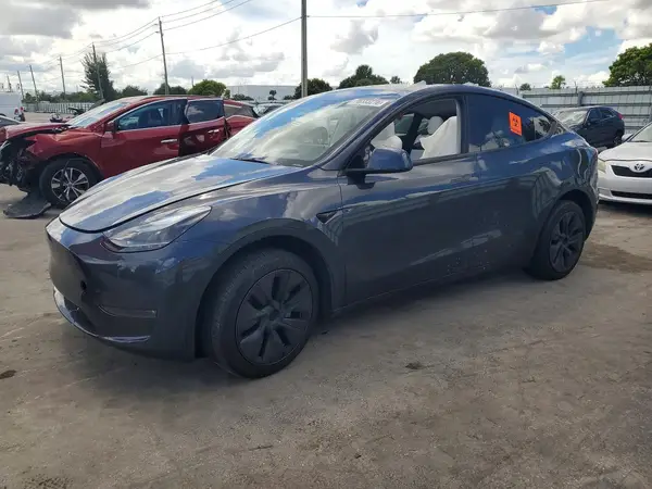 7SAYGDEE5SA339089 Tesla Model Y 2025 — повреждение Крыша, фото до ремонта