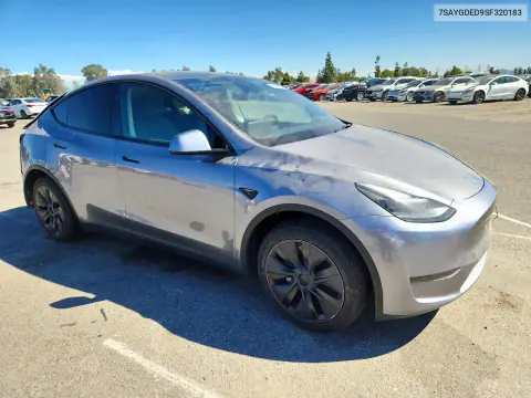 2025 Tesla Model Y VIN 7SAYGDED9SF320183 фото 4