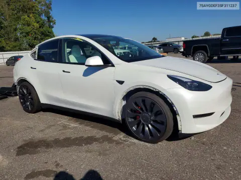 7SAYGDEF3SF311237 — 2025 Tesla Model Y, zdjęcie 4 z Copart, Tył