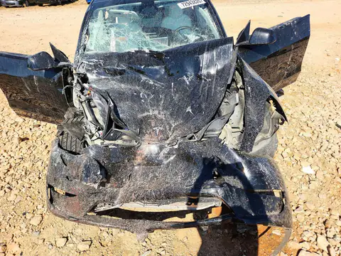 7SAYGDED1SF235919 — 2025 Tesla Model Y, წინა ნაწილი, ფოტოები შეკეთებამდე