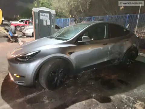2025 Tesla Model Y VIN 7SAYGDEE4SF255560 фото 1
