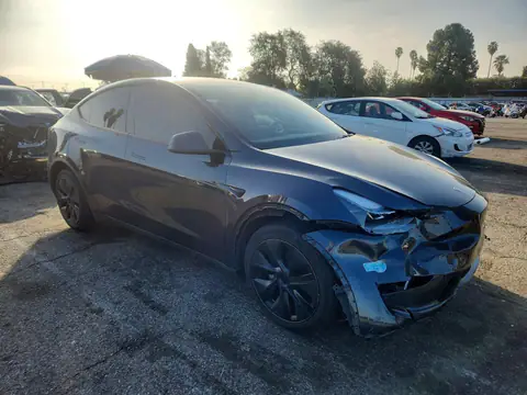 7SAYGDED8SF216137 — 2025 Tesla Model Y, фото 4 с аукциона Copart, ПЕРЕДНЯЯ ЧАСТЬ