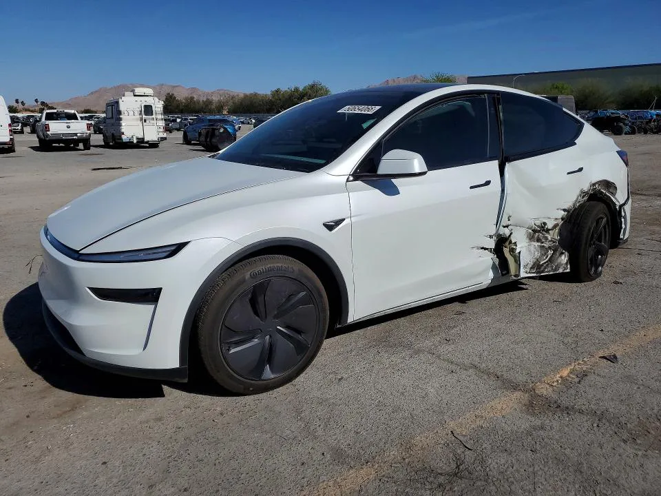 2026 Tesla Model Y VIN 7SAYGDED5TF413834 фото 1