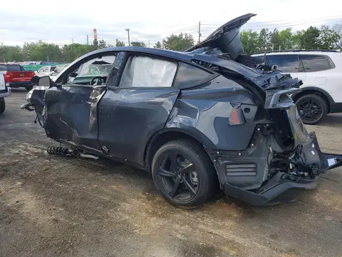 2026 Tesla Model Y VIN 7SAYGDEE3TA623354 фото 2