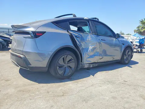 2026 Tesla Model Y VIN 7SAYGDEE6TF341079 фото 3