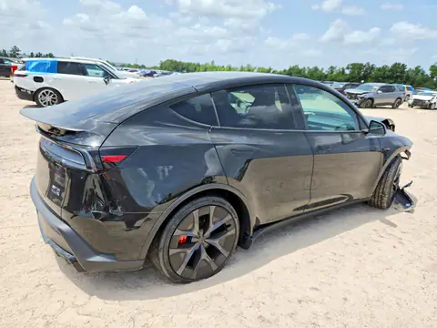 2026 TESLA MODEL Y VIN 7SAYGDET4TA721937 фото 3