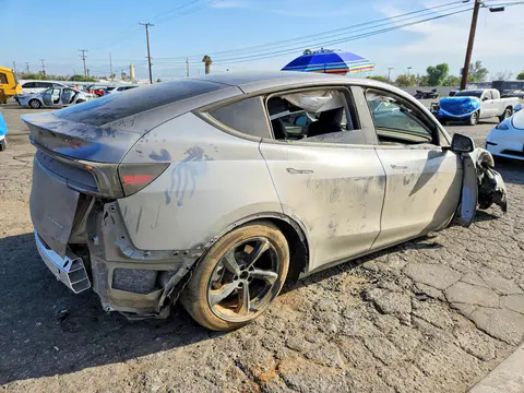 2026 Tesla Model Y VIN 7SAYGDEE8TF368655 фото 3