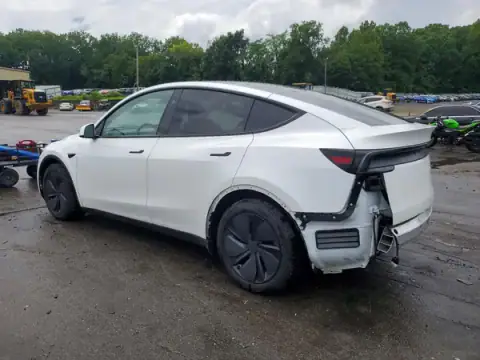 7SAYGDEE0TA447525 — 2026 Tesla Model Y, foto 2 de Copart 21.09.2026, Parte trasera