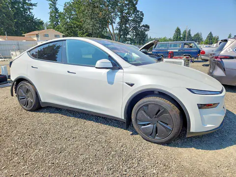 2026 Tesla Model Y VIN 7SAYGDEE7TF618760 фото 4