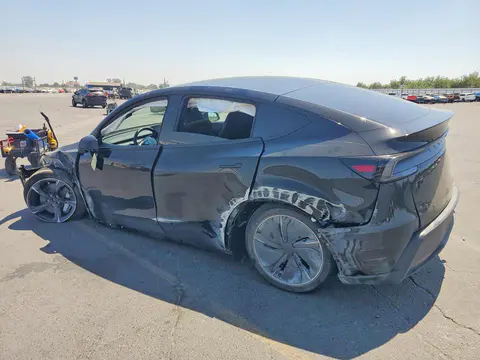 2026 Tesla Model Y VIN 7SAYGAEE9TF600940 фото 2