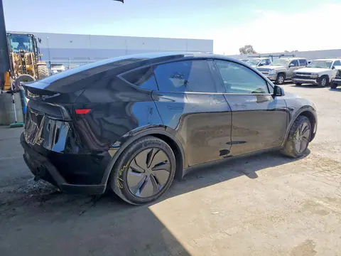 2026 Tesla Model Y VIN 7SAYGDEE3TF424064 фото 3