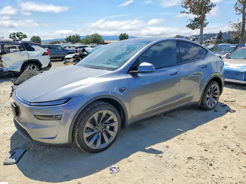 7SAYGDED1TF638493 — 2026 Tesla Model Y, повреждения снизу (Undercarriage), фото до ремонта