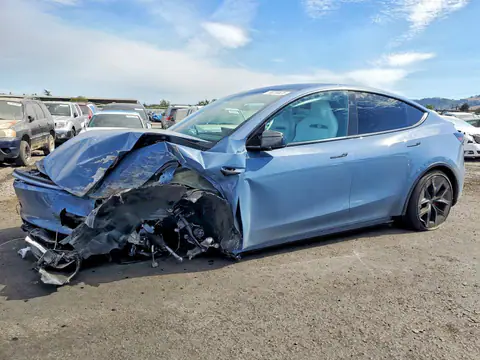 7SAYGDET1TA735178 Tesla Model Y 2026 — Front end damage, before-repair photo