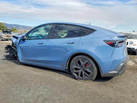 7SAYGDET1TA735178 — 2026 Tesla Model Y, photo 2 from Copart 29.09.2026, Front end