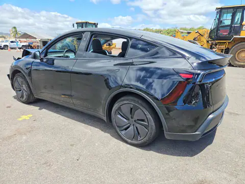 7SAYGDED2TF429828 — 2026 Tesla Model Y, photo 2 from Copart 26.10.2026, Front end