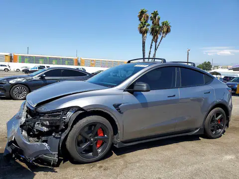 7SAYGDEE0TF367385 — 2026 Tesla Model Y, Передняя часть (Front End), фото до ремонта