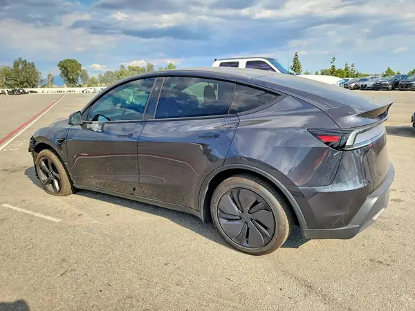 7SAYGDEDXTF452869 — 2026 Tesla Model Y, photo 2 from Copart, Front end