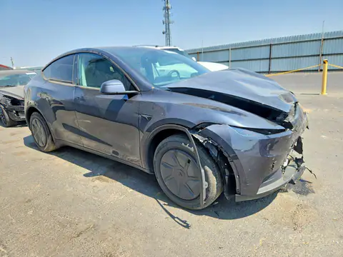 7SAYGDEDXTA607384 — 2026 Tesla Model Y, photo 4 from Copart 26.10.2026, Front end