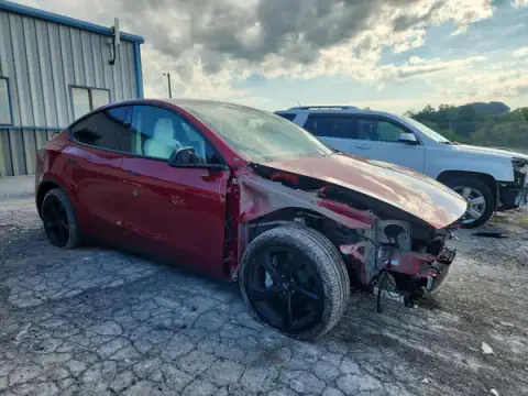 7SAYGDEE5TA575890 — 2026 Tesla Model Y, photo 4 from Copart 23.10.2026, Front end