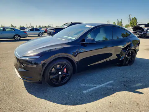 7SAYGDEE0TF369959 — 2026 Tesla Model Y, Tył (Rear End), zdjęć przed naprawą