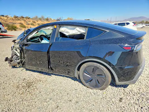 7SAYGDEE6TF574203 — 2026 Tesla Model Y, фото 2 з Copart 22.10.2026, Передня частина