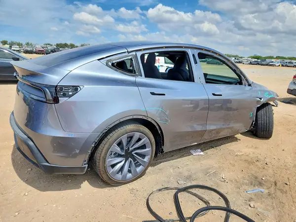 7SAYGDED8TA740001 — 2026 Tesla Model Y, фото 3 с аукциона Copart, Передняя часть