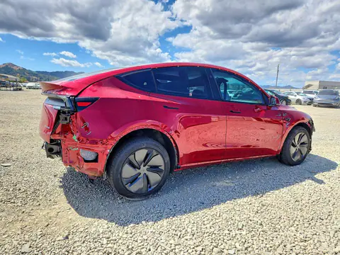 2026 Tesla Model Y VIN 7SAYGDEE3TF390997 фото 3