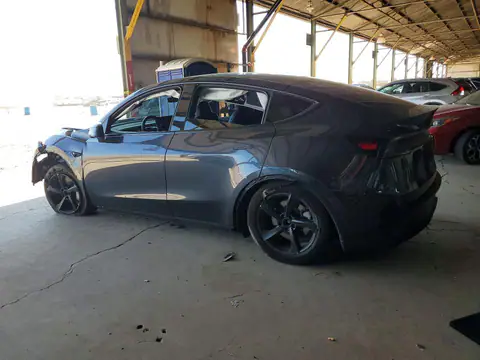 7SAYGDED1TF588646 — 2026 Tesla Model Y, photo 2 from Copart 14.10.2026, Front end