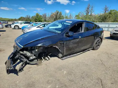 7SAYGDEE1TA413397 Tesla Model Y 2026 — Front end damage, before-repair photo
