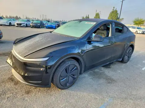7SAYGDED6TF524487 — 2026 Tesla Model Y, Parte delantera (Front End), fotos antes de reparar