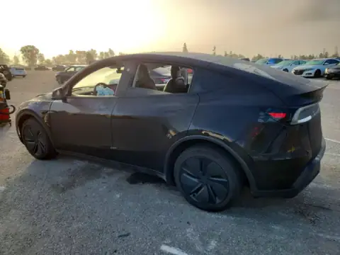 7SAYGDED6TF524487 — 2026 Tesla Model Y, ფოტო 2, Copart, წინა ნაწილი