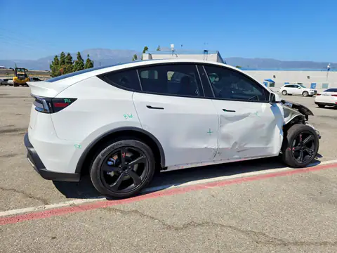 2026 Tesla Model Y VIN 7SAYGDEE3TF365842 фото 3